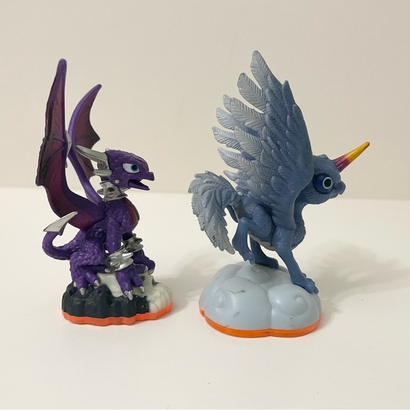 Lot of 4 Skylanders Figures Whirlwind Cynder Double Trouble Totem Pop Fizz - Picture 5 of 12